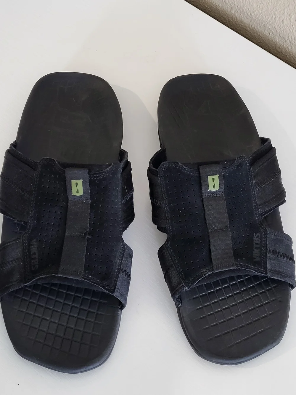 Viktos Ruck Recovery Black Nightfjall Comfort EVA Sandal Slide Shoe Men 12 EUC